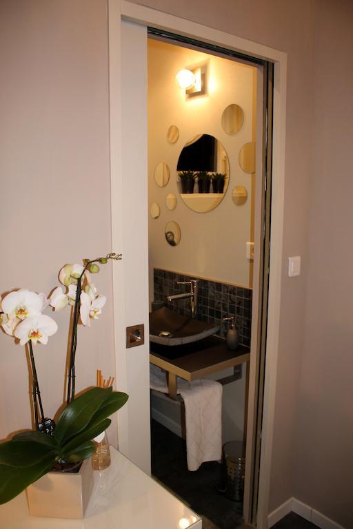 A La Fleur D Oranger - Lille La Madeleine Bed & Breakfast La Madeleine  Oda fotoğraf
